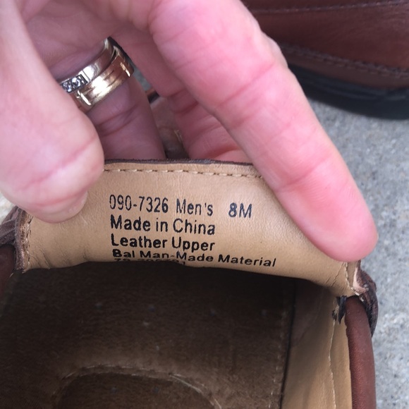 Men’s Dockers Classic Brown Leather Tassel Slip-On Shoes - Picture 4 of 5